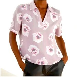 Aritzia Babaton Axis V-Neck Blouse Mauve Pink Floral Short Sleeve Top Size XXS